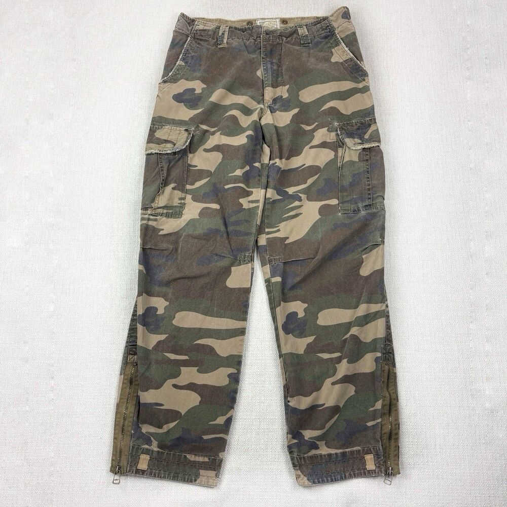No Boundaries NOBO Men's Y2K Vintage Cargo Pockets Ankle Zip Camo Pants